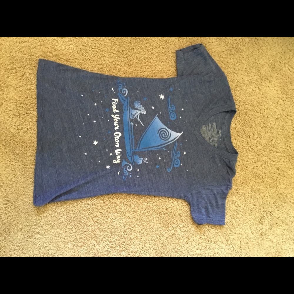 Disney shirt